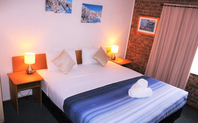 The Ski Inn Motel