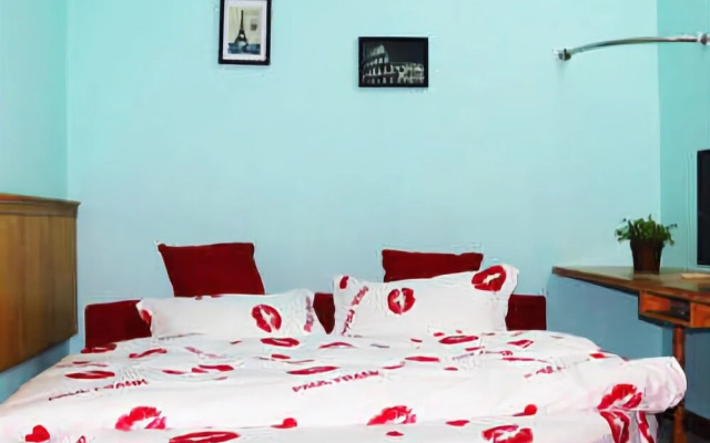 Yijia Theme Apartment