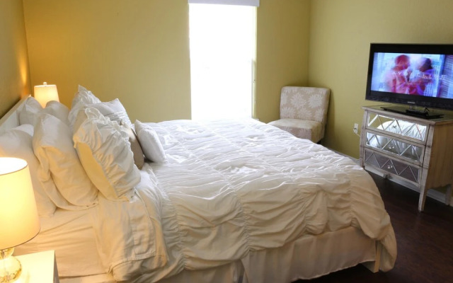 Reserve Drive Villa Villa 3 Bedroom