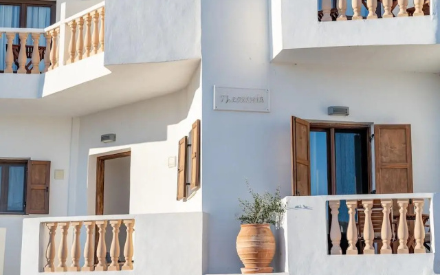 Theoxenia Suites & Apartments