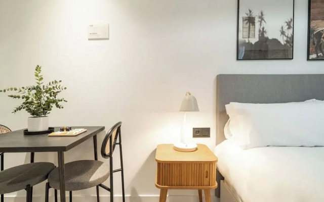 Limehome Malaga Calle Victoria