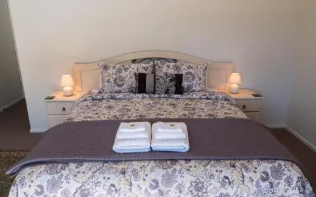 Staveley Heights B&B