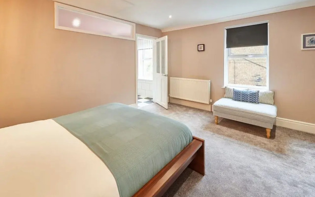 Host Stay The Courtyard at No 47