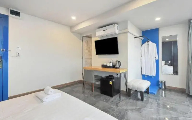 PloyBuri Boutique Hotel