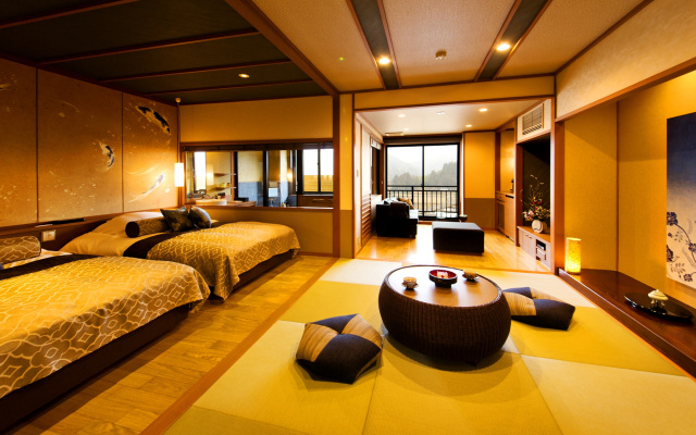 Kanazawa Yuwaku Onsen Hyakurakuso (kanazawa)