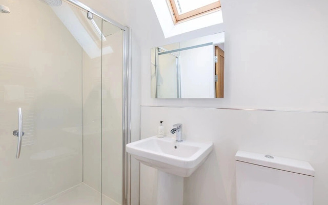 Lord Galloway 31 With Hot Tub, Newton Stewart