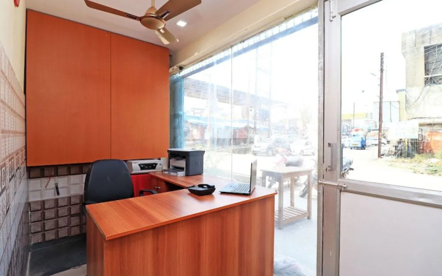 OYO 29430 Hotel Kunal