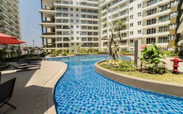 Spacious & Stylish Studio at Gateway Pasteur Apartment By Travelio