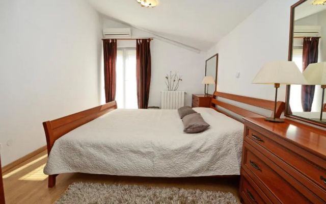 Sonja Vacation House