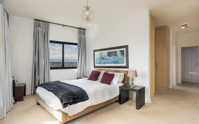 City Stay 3 Bedrooms Each With its own Bathroom