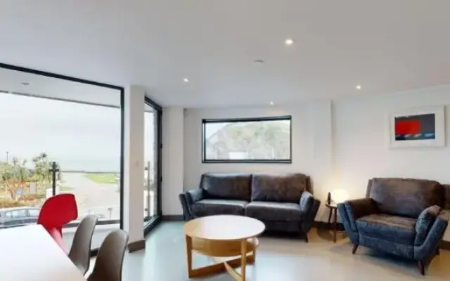 2 The View apartments Ilfracombe - Seafront, Parking, Lift, EV