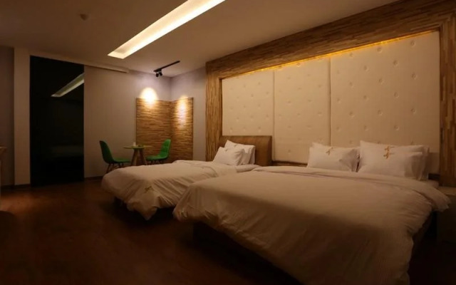 Java Hotel