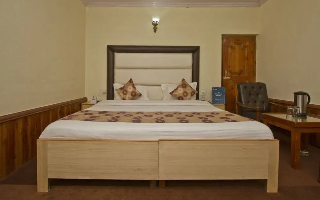 Hotel Pine Grove