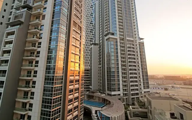 New Arabian Holiday Homes Executive Bay