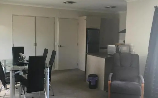 Westport Central Apartment