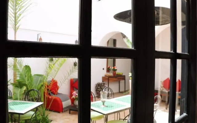 Riad Dar Awil