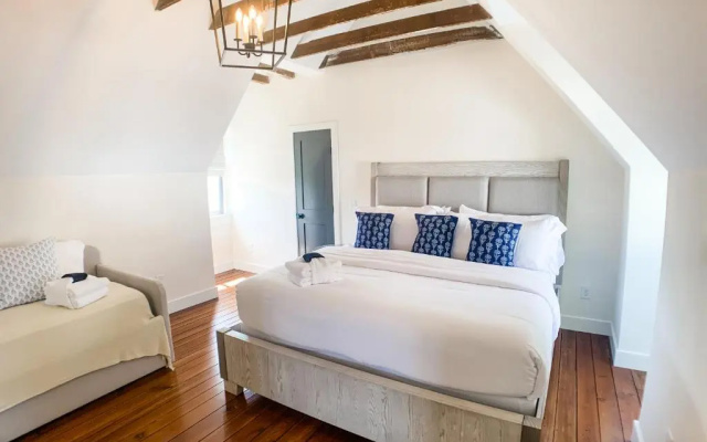 Guesthouse Charleston EAST 46 G and H