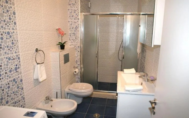 White Residence Apartments
