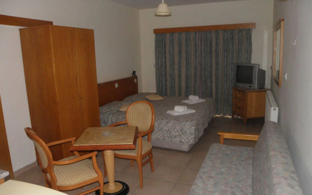 Valana Apartments