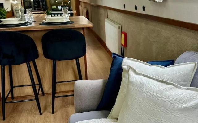 Narrowboat Stern - Stratford - Stay6 - Petfriendly