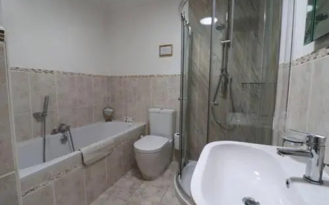 1 Friary Cottage