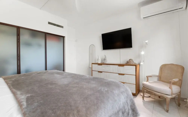 Coastal Living With Golf Course Vistas Otium