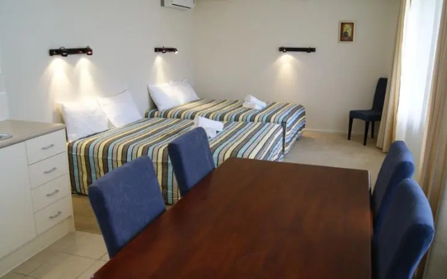 Econo Lodge Absolute Lakes Entrance Motel