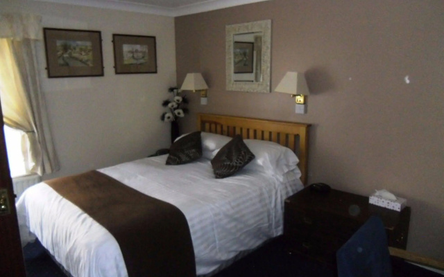 The Sportsmans Inn and Ivybridge Hotel