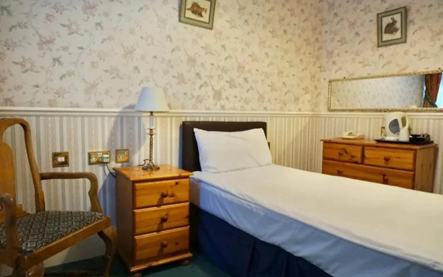 Albany Hotel