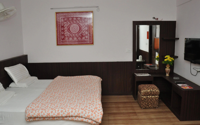 Travellers Paradise Nainital