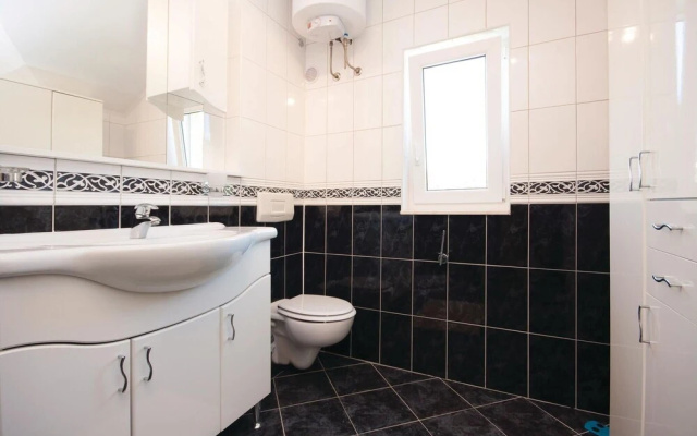 Amazing Home in Razanj With Wifi and 2 Bedrooms