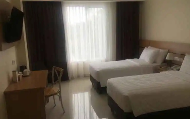 Wise Hotel Tomohon