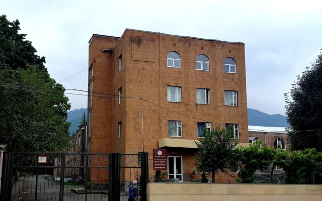 Отель Vanadzor Armenia Health Resort Армения, Дзорагет - отзывы, цены и фото номеров - забронировать отель Vanadzor Armenia Health Resort онлайн вид на фасад