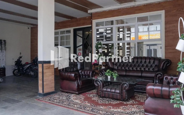 OYO 2248 Yayah Rooms Syariah