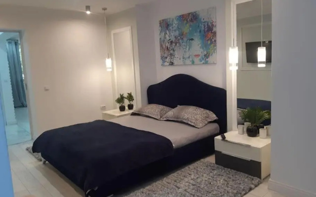 Apartament central, parcare gratuita .