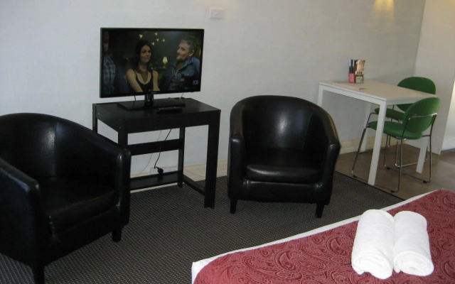 Rose City Motor Inn