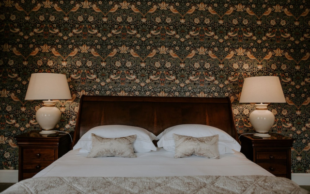 Allington Manor
