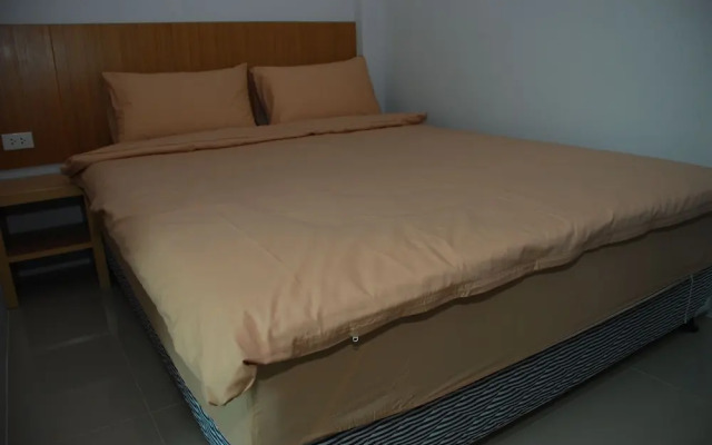 P & J Guesthouse