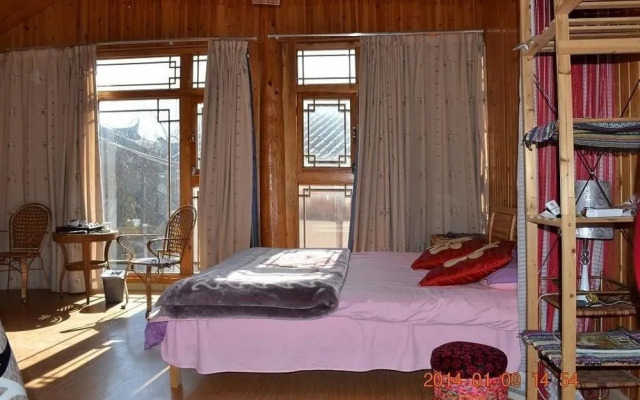 Lijiang Shuhe Photographer Station