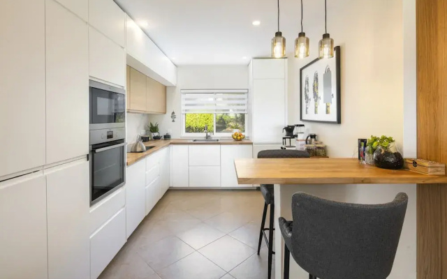 Fairview Golfside Apartment at Boavista