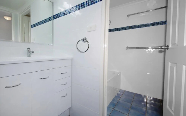 Bay Parklands, Unit 22/2 Gowrie Avenue