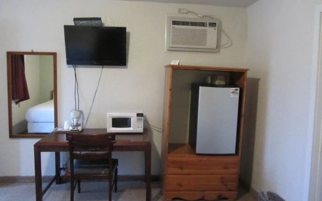 Budget INN