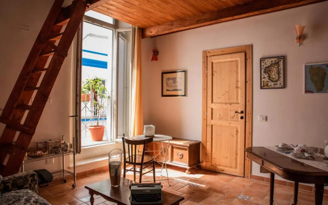 Bobo's House Calasetta