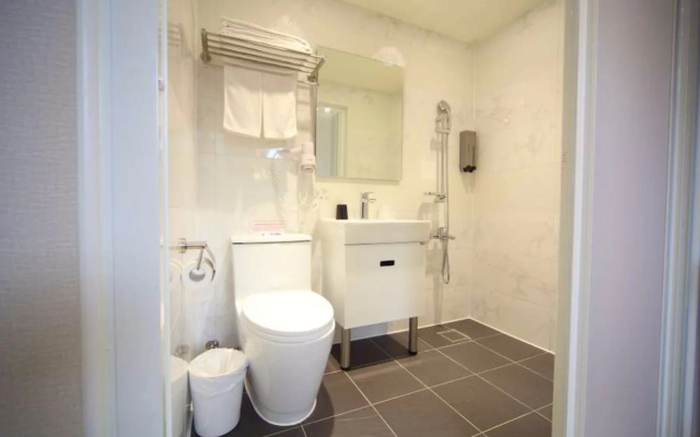 Ehouse Hotel XiNing Banch