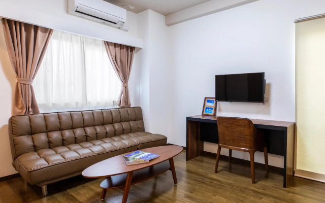 CONDOMINIUM HOTEL Riyuka in KADENA 1