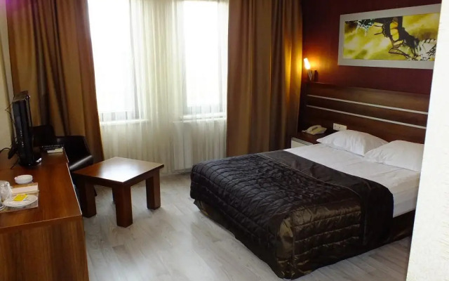 Lifos Otel