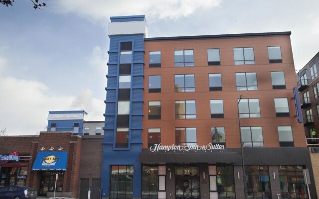 Hampton Inn & Suites Downtown St. Paul in St. Paul, United States of America from 201$, photos, reviews - zenhotels.com hotel front