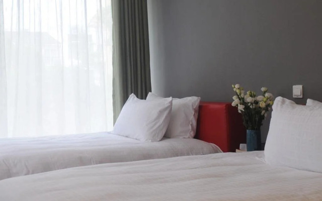 Coloroom Hotel