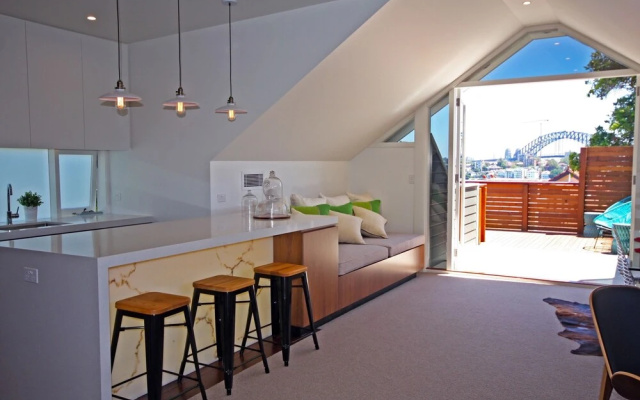 The Penthouse at Cremorne Point Manor