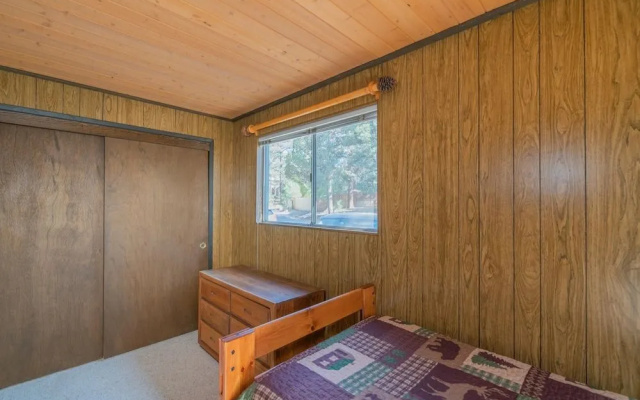 Lazy Bear Lodge